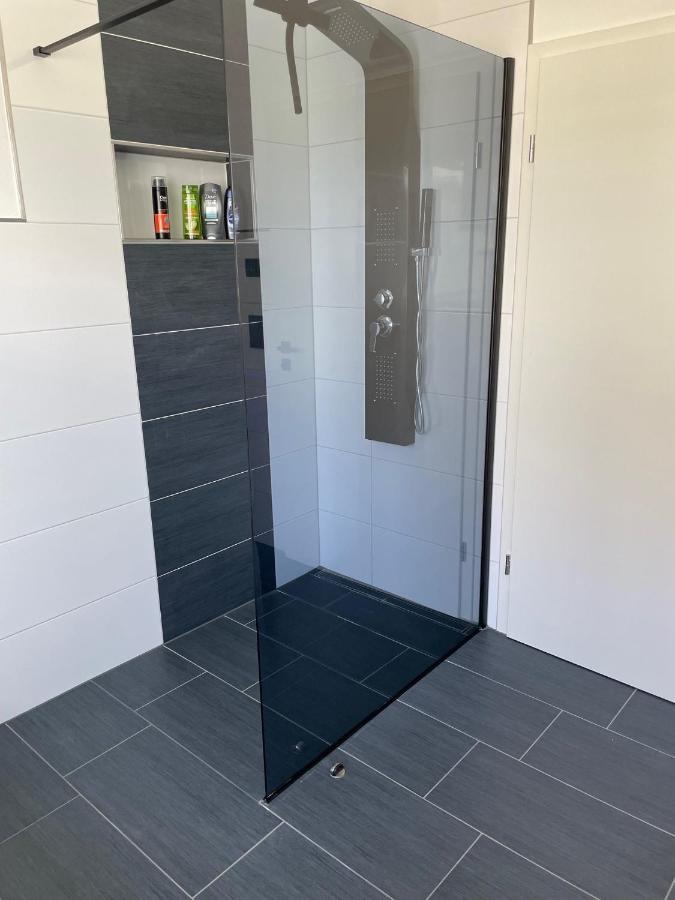 Apartments Saaldorf-Ferienhaus Mit 6 Apartments 45Qm-120Qm Direkt Am Thueringer Meer-Bleilochtalsperre Bad Lobenstein Ngoại thất bức ảnh