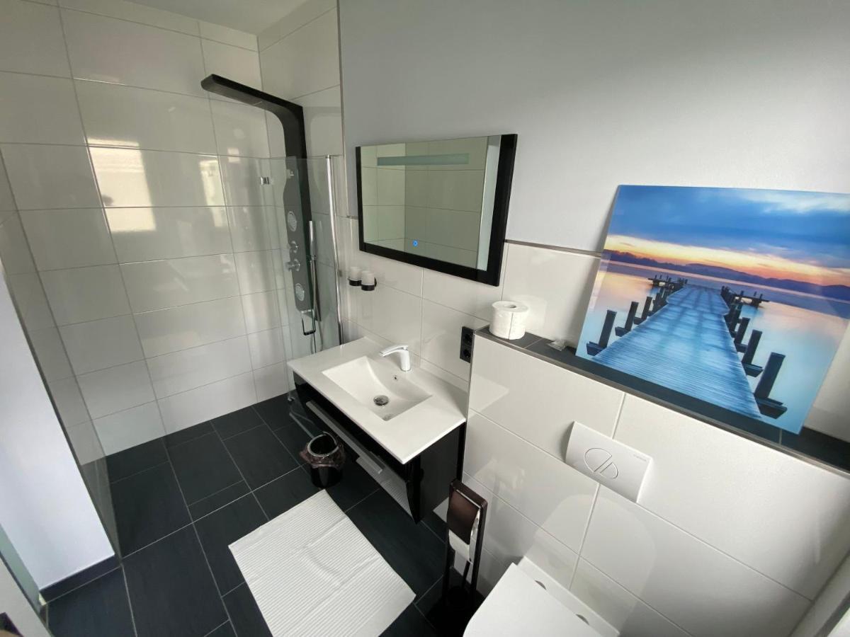 Apartments Saaldorf-Ferienhaus Mit 6 Apartments 45Qm-120Qm Direkt Am Thueringer Meer-Bleilochtalsperre Bad Lobenstein Ngoại thất bức ảnh