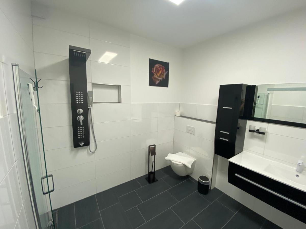 Apartments Saaldorf-Ferienhaus Mit 6 Apartments 45Qm-120Qm Direkt Am Thueringer Meer-Bleilochtalsperre Bad Lobenstein Ngoại thất bức ảnh
